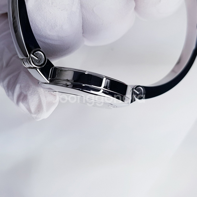 정품 새상품수준 구찌 105 뱅글 여자시계--3