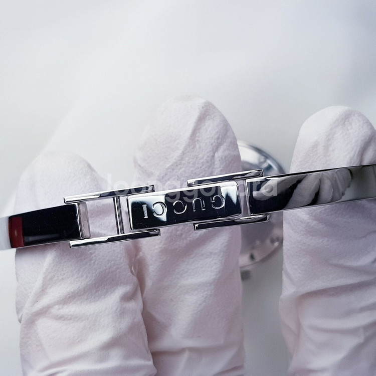 정품 새상품수준 구찌 105 뱅글 여자시계--5