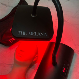 (새제품)더멜라인 LED 피부관리기기