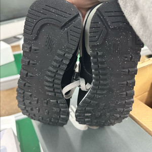 클래식 운동화 240