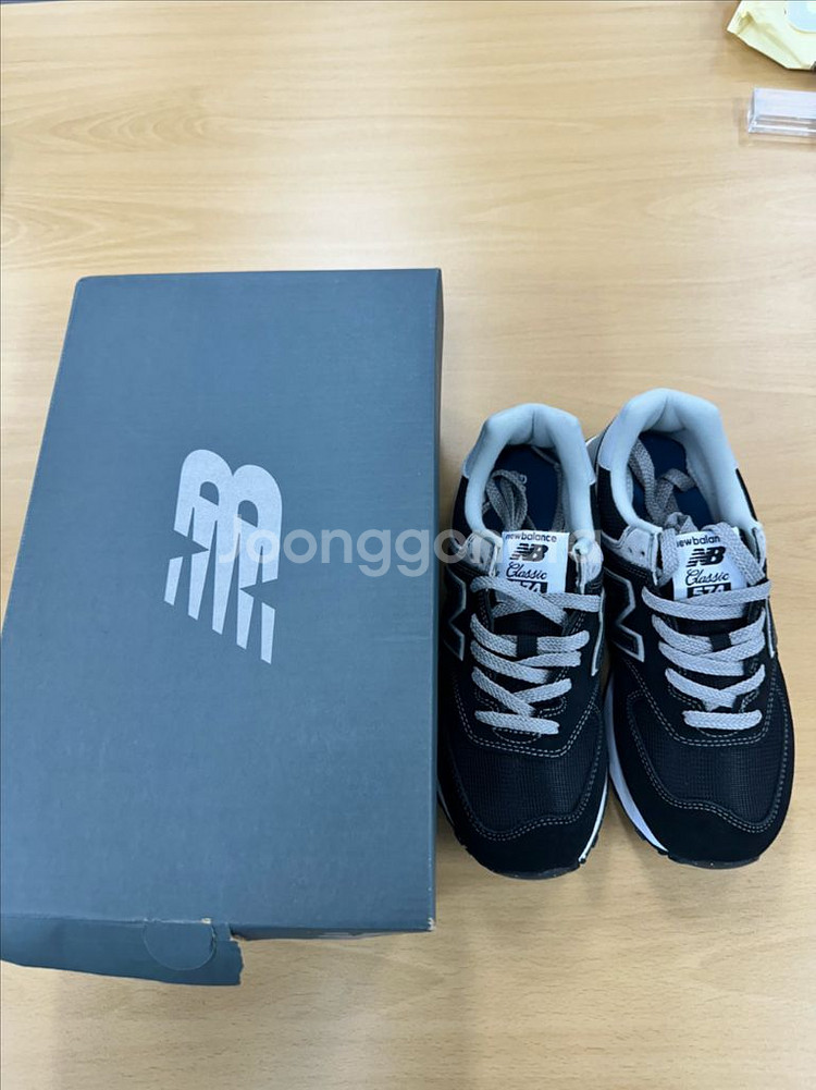 클래식 운동화 240--3