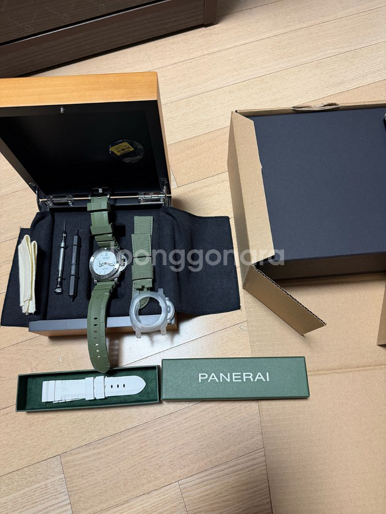 파네라이 섭머저블 PAM01226(비앙코) 44mm--0