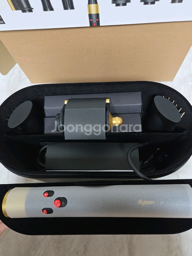 정품 다이슨 에어랩 컴플리트 롱 오닉스골드 풀박스 팝니다.--4