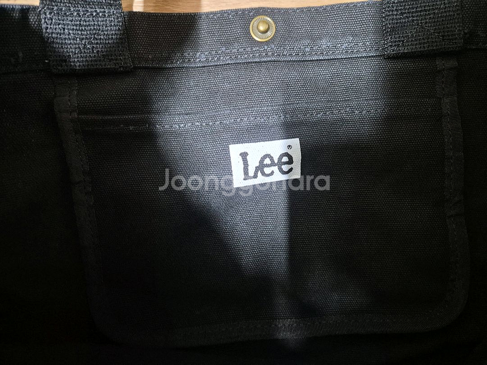 [LEE] 리 빅 트위치 로고 투웨이 크로스백 에코백(블랙)--4