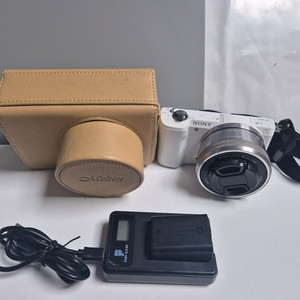 소니 A5000 미러리스 화이트