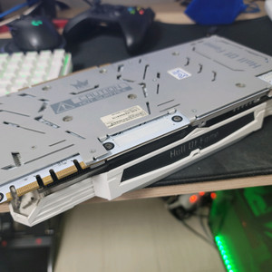 galax gtx1070ti hof 배달 갑니다.