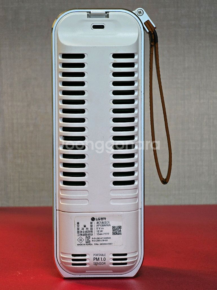 LG퓨리케어 미니 휴대용 무선공기청정기 AP139MWA--1