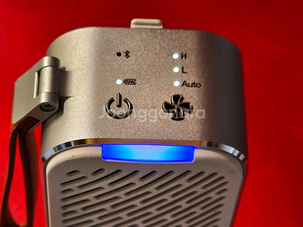 LG퓨리케어 미니 휴대용 무선공기청정기 AP139MWA--2