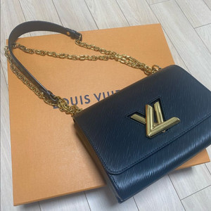 루이비통 트위스트 mm 금장 거의 새거급