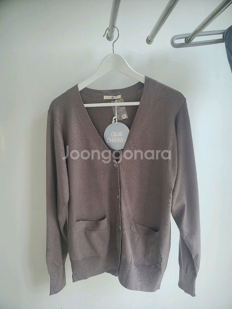 새상품) 여성 브라운 브이넥 긴팔 포켓 가디건 L ~66--0