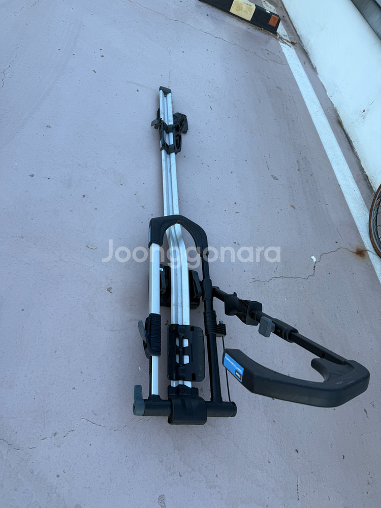 툴레 업라이드 자전거 캐리어 599 THULE 599--2