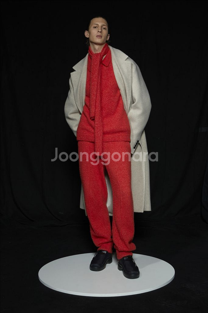 솔리드옴므 22fw 라이트그레이 싱글 롱 트윌 코트46--8