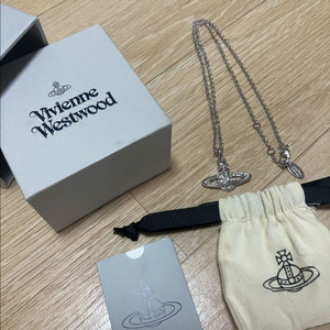 비비안웨스트우드 목걸이
