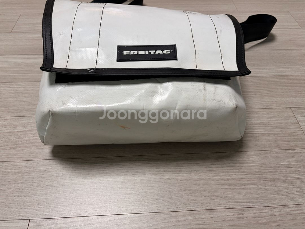 프라이탁 덱스터 올 흰--1