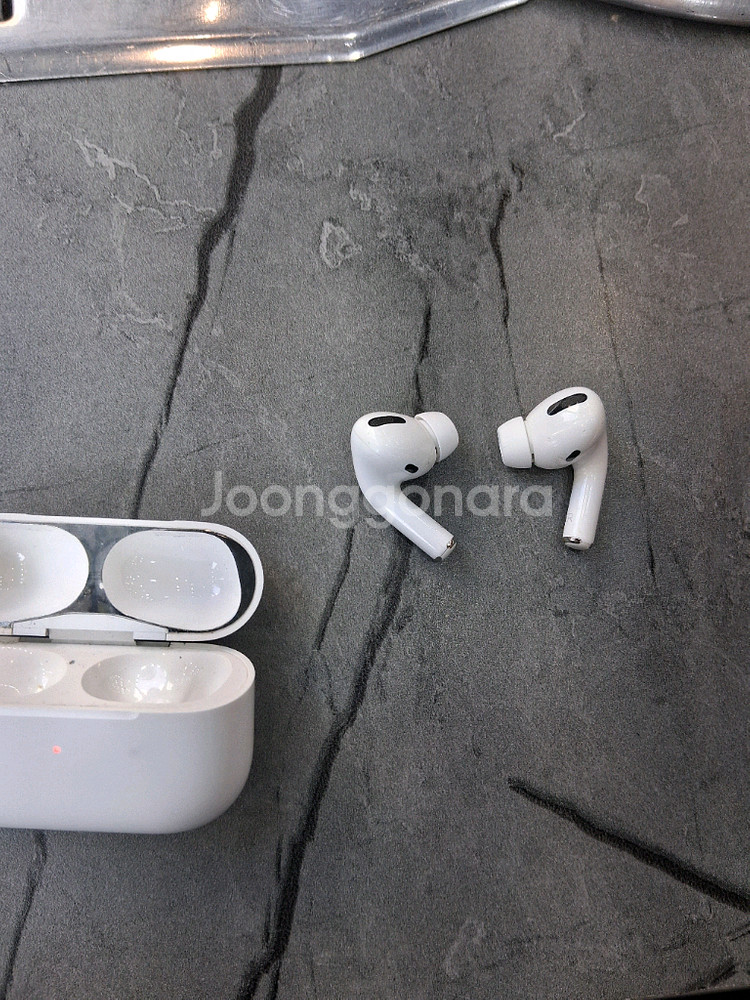 에어팟 프로 1세대--3