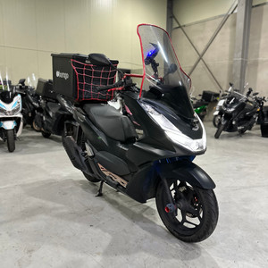혼다 21년식 PCX125 ABS모델 4만Km 깔끔한 차량 판매합니다.