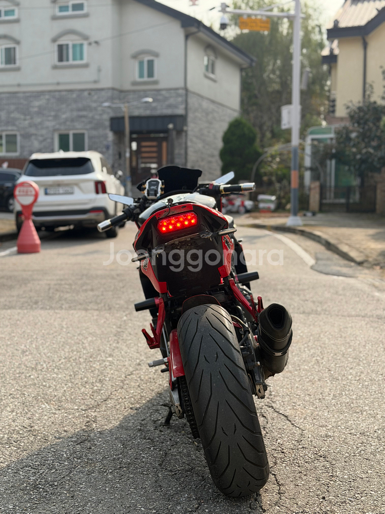 초특가)혼다cbr650f 14년 아크라풀배기 구변O 2채널블박 판매합니다--3