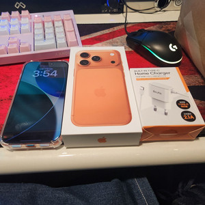 아이폰17 프로 256 오렌지 팝니다.