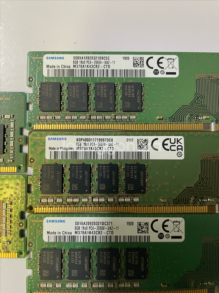 삼성 DDR4 16GB 1개+8GB 4개 일괄--1