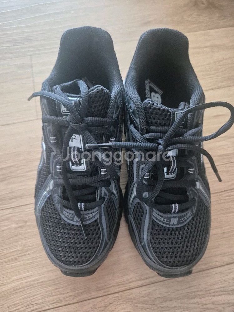 뉴발란스 운동화 740블랙 225사이즈--0