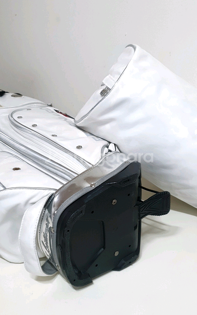 베티나르디 정품 경량 스탠드백 보스턴백 셋트 판매해요--9