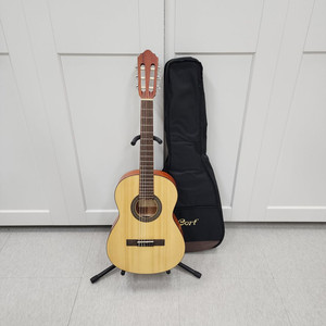 콜트 3/4바디 탑솔리드 미니 클래식기타 AC200 3/4