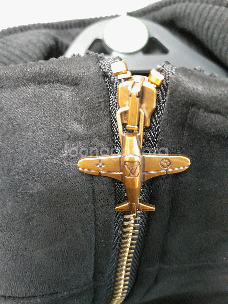 루이비통 스웨이드 자켓--2