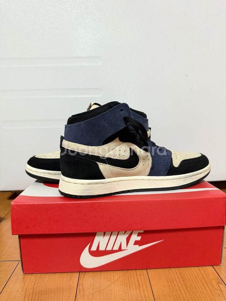 에어조던 1 줌 에어 컴포트 2 무슬린 블랙큰드 블루 DV1305-104--0