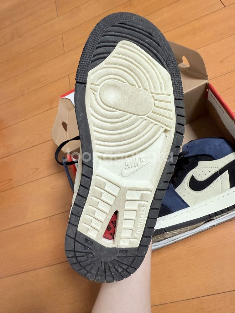 에어조던 1 줌 에어 컴포트 2 무슬린 블랙큰드 블루 DV1305-104--1