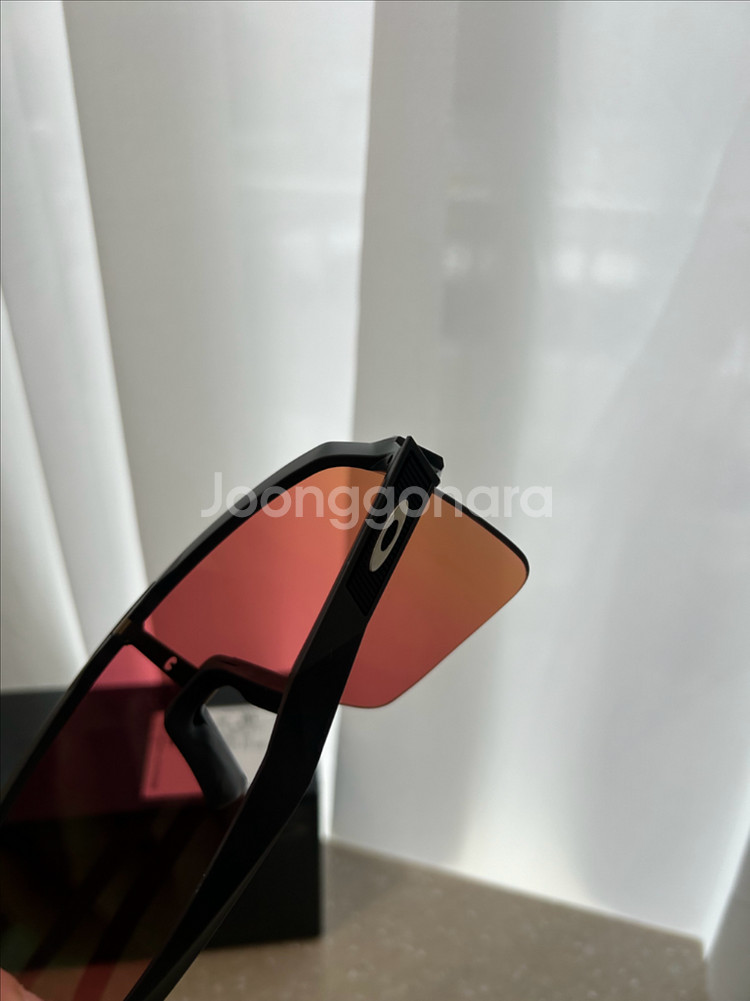 오클리 수트로 라이트 선글라스--1