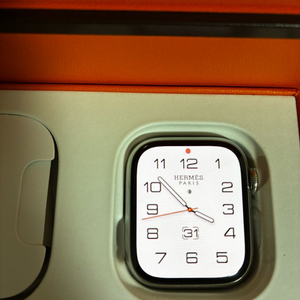 애플워치 시리즈8 41mm 스테인리스&Apple 정품 애플워치 밀레니즈 루프 도 같이드려요