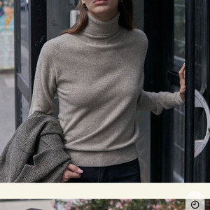 샵엠 SHOP M 터틀넥 니트 새상품