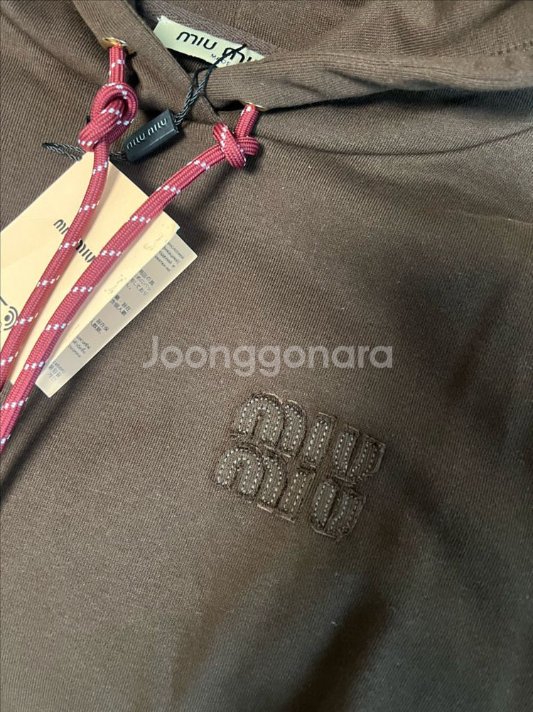 미우미우 여성 후드티 새상품--2