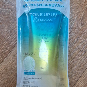 스킨아쿠아 톤업 UV 에센스 새상품 팝니다