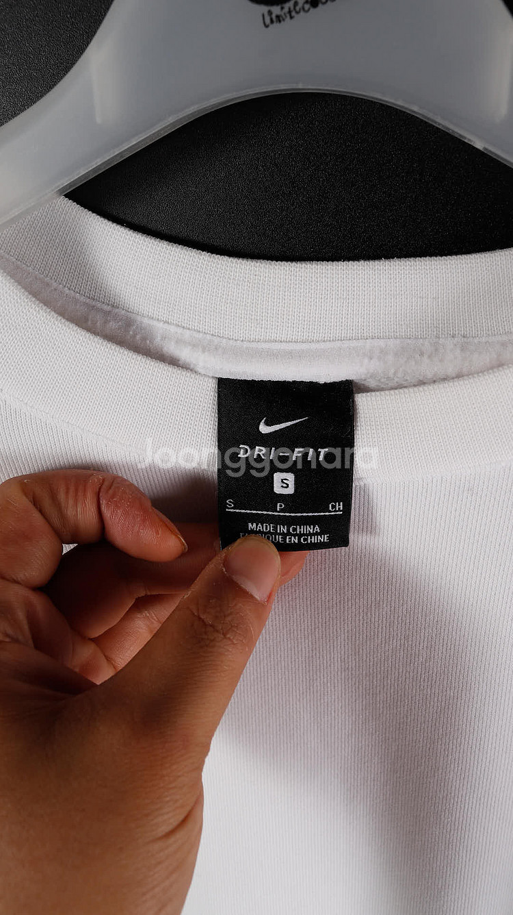 나이키 여성 맨투맨--4