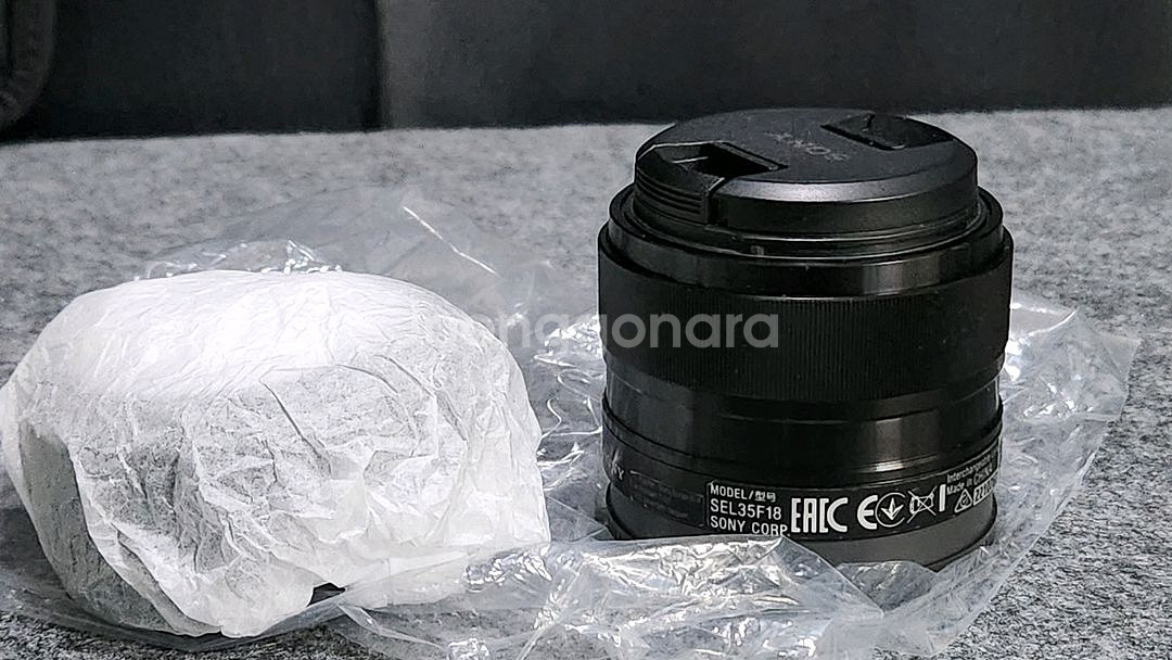 소니 SEL 35mm F1.8 렌즈(신품급)--0
