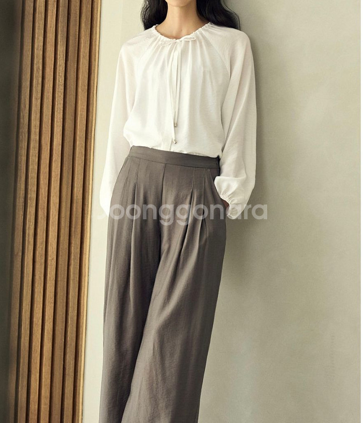 김서룡 셔링 블라우스--3