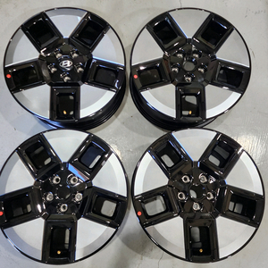 싼타페 mx5 18인치 휠, 싼타페 하이브리드 18인치 휠