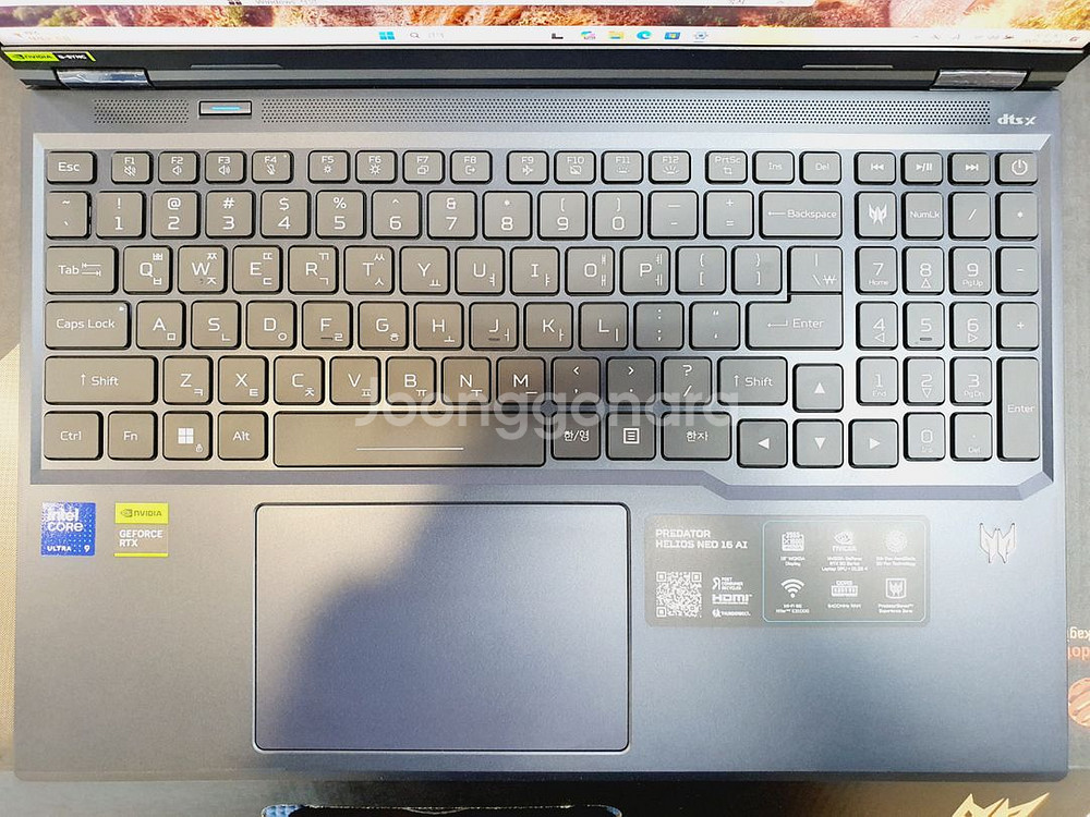 에이서 프레데터 헬리오스 PHN16-73-90EL 판매합니다--2