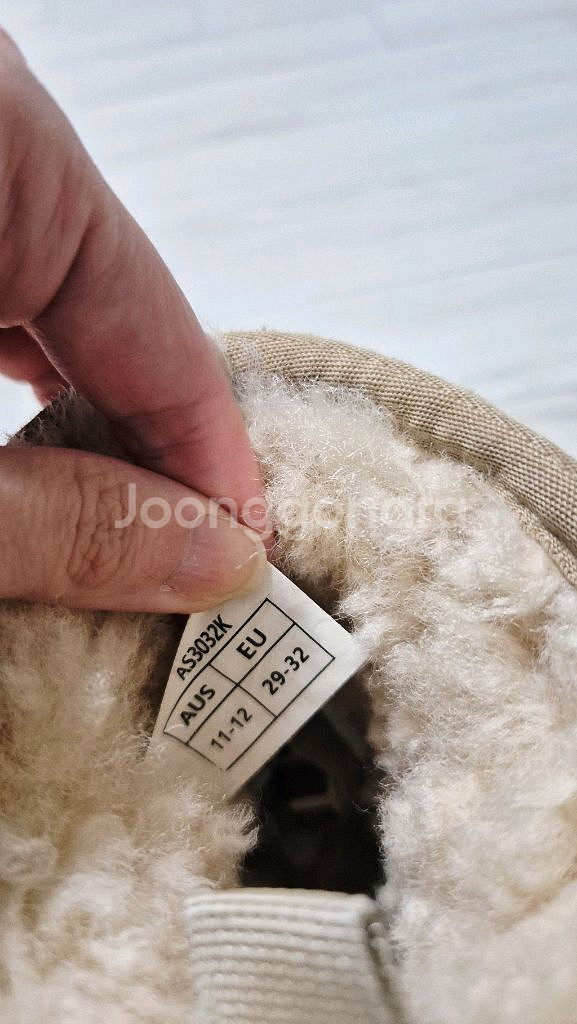 UGG 키즈 클리어어그 29ㅡ31--3