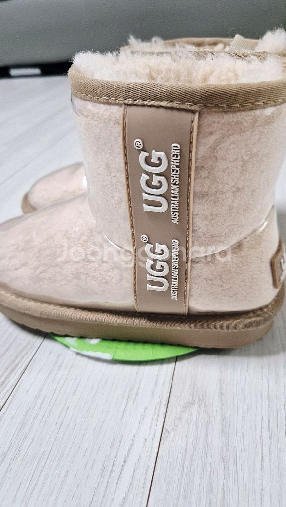 UGG 키즈 클리어어그 29ㅡ31--4