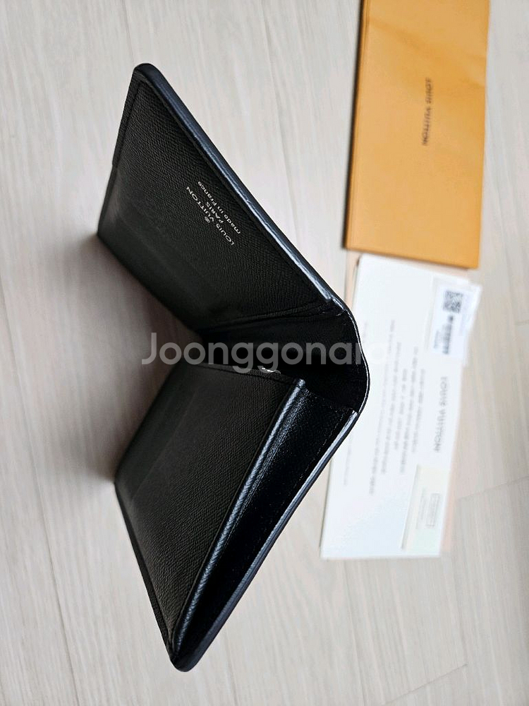 모노그램 패턴 장지갑--1