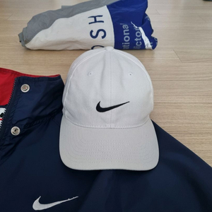 나이키 모자 90S 레트로 자수 볼캡