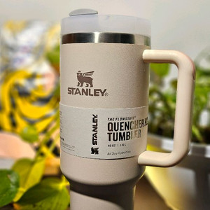 [새상품]스탠리 텀블러 1.18L 파우더색상