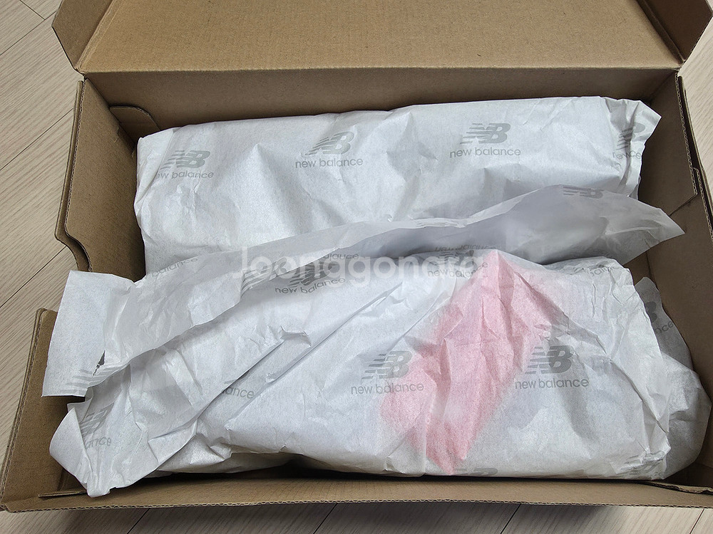 뉴발란스 U1906AD 250, 260, 270 팝니다--1