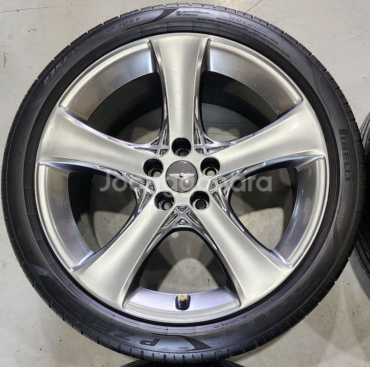 제네시스 G80 20인치 휠타이어, G80 RG3 20인치 휠타이어--1