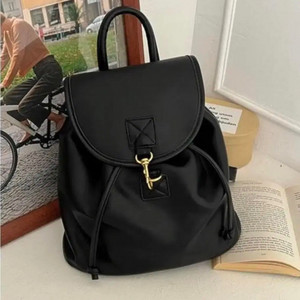 에이블리 레더 복조리 가방 백팩