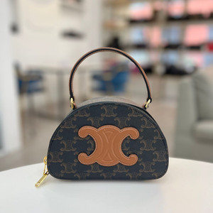 [중고명품 럭스올 울산점]셀린느 하프문 케이스 트리옹프 미니 토트백