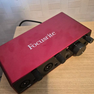 포커스라이트 스칼렛 2i2 3세대