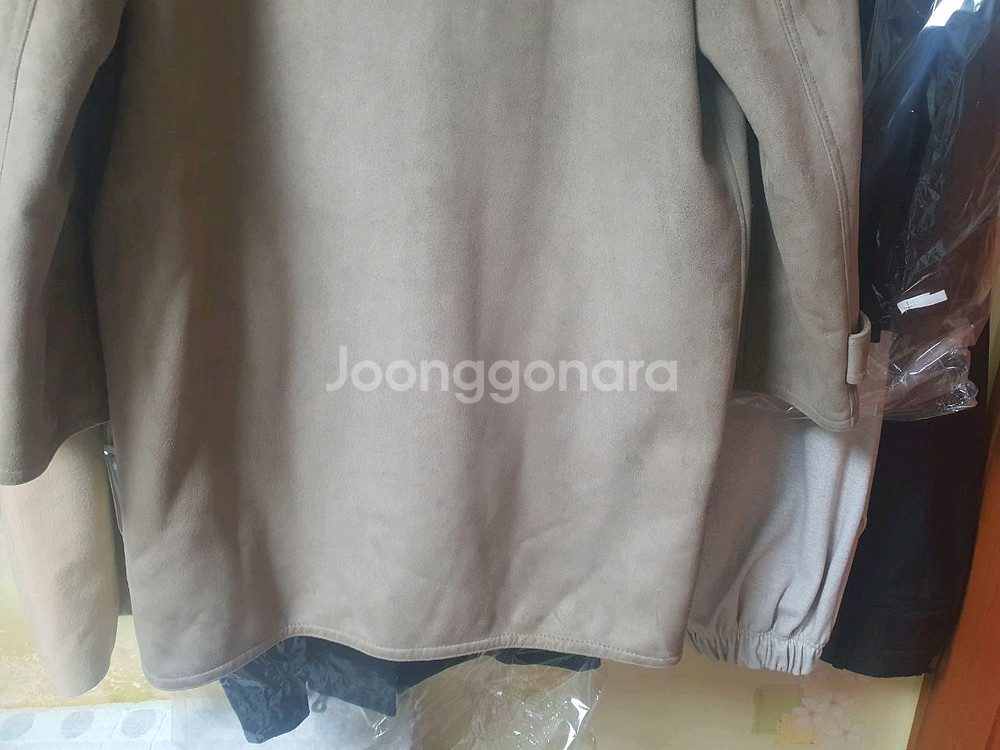 리바이스 레드탭 더플코트 판매합니다.--0